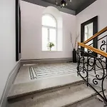 Apartman Stylish Near Old Town