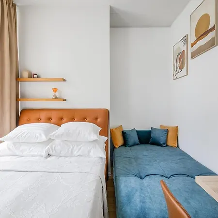 Stylish Near Old Town *