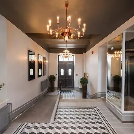 Stylish Near Old Town *
