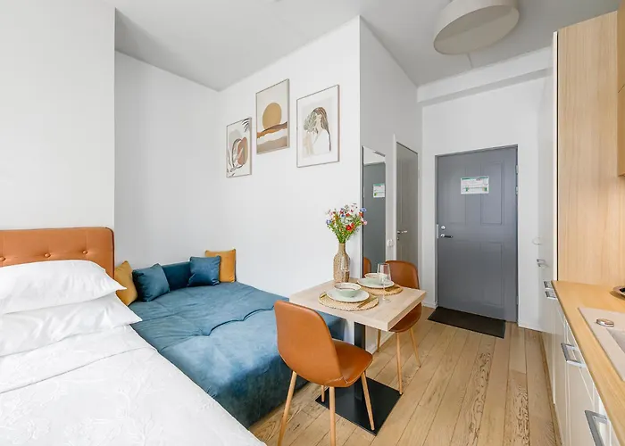 Stylish Near Old Town Lägenhet